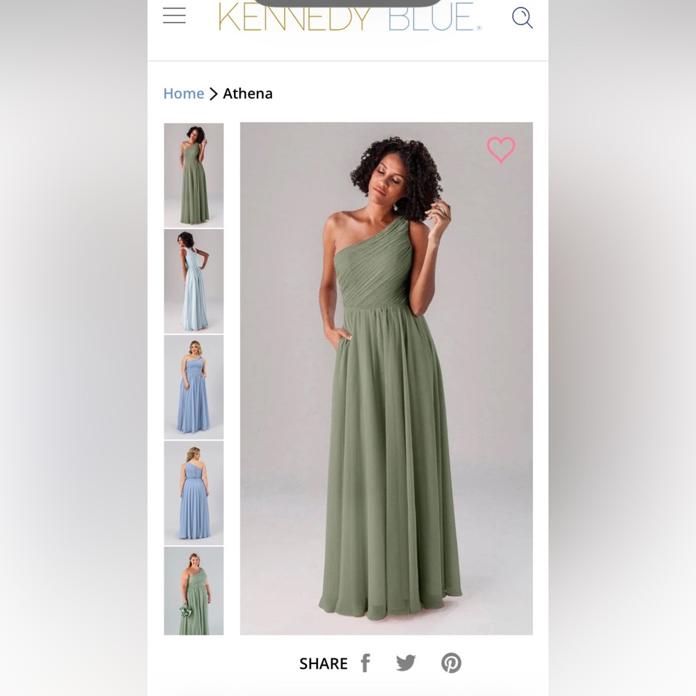 Elegant Light Green One-Shoulder Gown